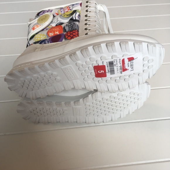 [Coach] NIB Multicolor Dorean Print Snow Boots New - Picture 5 of 7